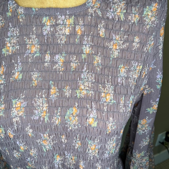 2/$35 or 3/$50 American Eagle Boho Blouse - Picture 3 of 6